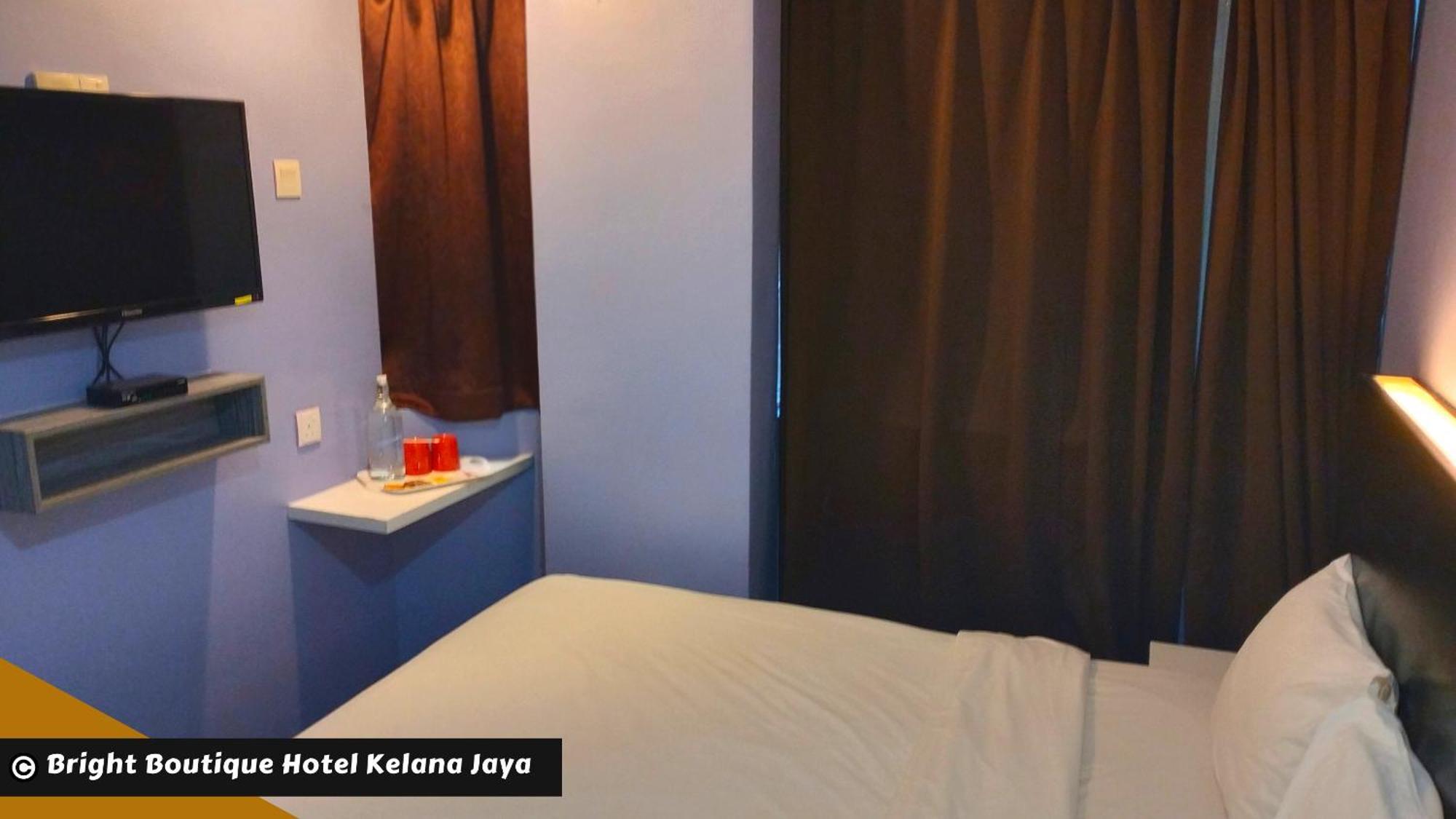 Bright Boutique Hotel Kelana Jaya بيتالينغ جايا المظهر الخارجي الصورة